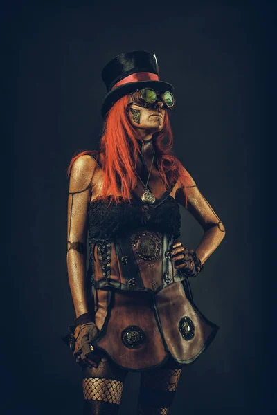 Mujer Steampunk Robot Pelo Rojo — Foto de Stock