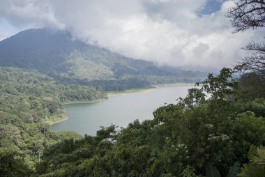 Tambingan Gölü, Bali