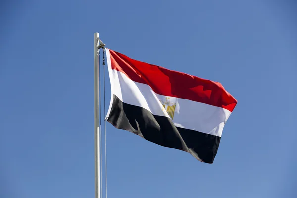 National flag of Egypt on a flagpole — Stock Photo, Image