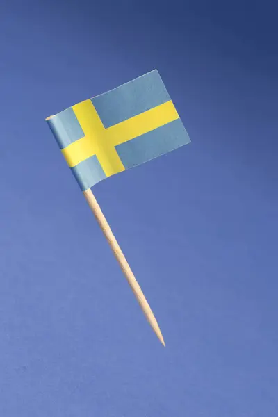 För svensk flagg på papper — Stockfoto