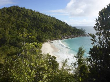 Tropikal panorama görünüm, Praslin Adası, Seyşel Adaları