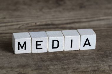 Küpleri içinde yazılı medya,    