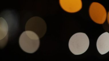 siyah arka plan üzerinde renkli bokeh