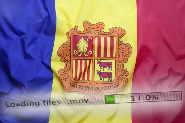 Baixando arquivos em um computador, bandeira de Andorra — Fotografia de Stock