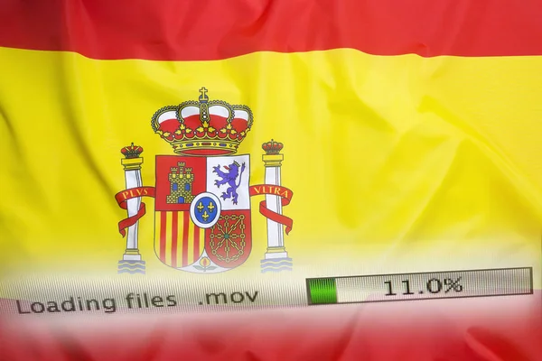 Baixar arquivos em um computador, bandeira da Espanha — Fotografia de Stock