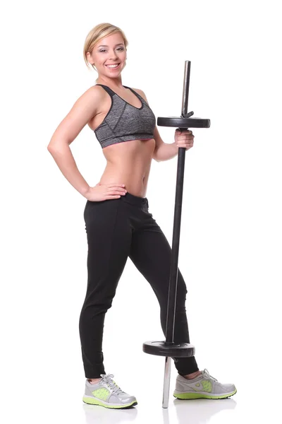 Fitness-Mädchen stemmt Gewichte — Stockfoto