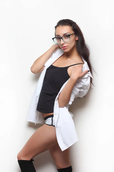 Sexy modelo de moda chica con gafas —  Fotos de Stock