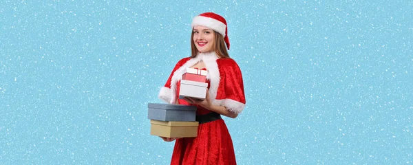 Porträt der schönen sexy Mädchen trägt Weihnachtsmann Kleidung — Stockfoto