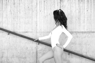 sıcak kadın iç çamaşırı seksi vücut ile