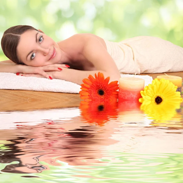 Woman relaxing in spa — Stock Photo, Image