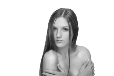 Genç ve güzel bir kadının güzellik portresi