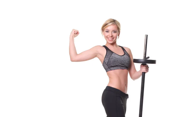 Lächelnde Sportliche Frau Beim Training Mit Langhantel Auf Weißem Hintergrund — Stockfoto