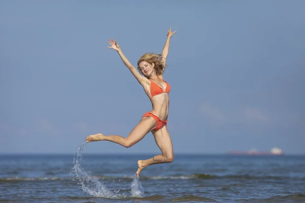 Vacker Tjej Sexig Bikini Stranden — Stockfoto