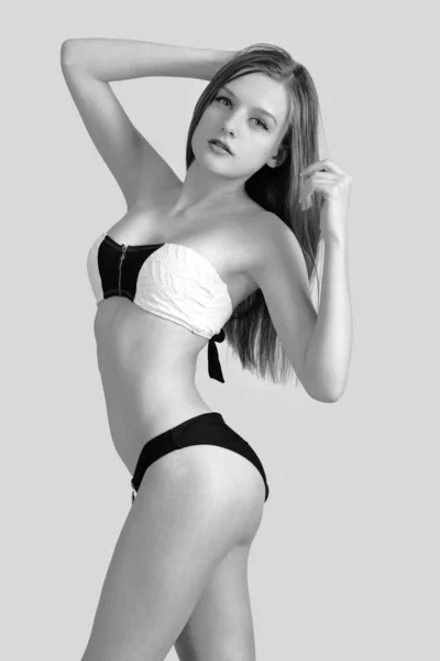 Piękna Kobieta Sobie Bikini Studio Fotografii Młodej Dziewczyny — Zdjęcie stockowe