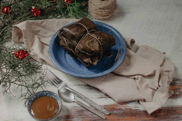 Tamales Latin Amerika 'dan geleneksel bir yemek, Latin Amerika' da Noel için geleneksel yemek..