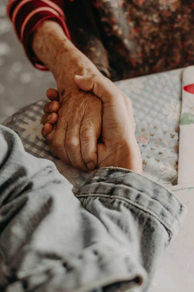 Kindness Old Hand Holding Young Hand — Stock Photo, Image