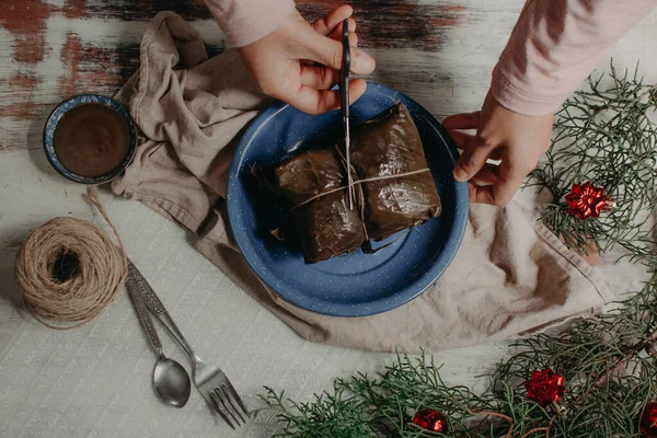 Tamales Latin Amerika 'dan geleneksel bir yemek, Latin Amerika' da Noel için geleneksel yemek..