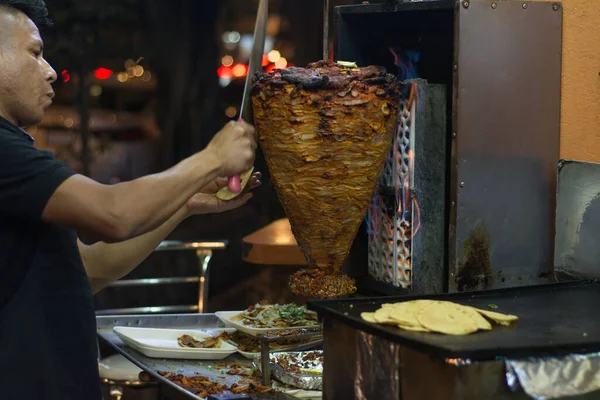 Taquero Spinnendes Hirtenfleisch — Stockfoto