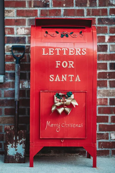 Kotak Surat Untuk Santa Kotak Merah Untuk Surat Santa Claus — Stok Foto