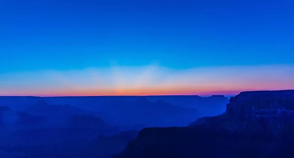 Modrá hodina západ slunce nad Grand Canyon — Stock fotografie