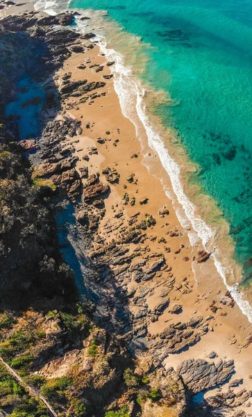 Vista Aerea Della Spiaggia Panoramica Sull Oceano — Foto stock gratuita