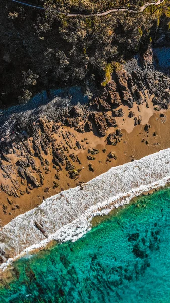 Increíble Vista Aérea Del Mar Las Rocas — Foto de stock gratis