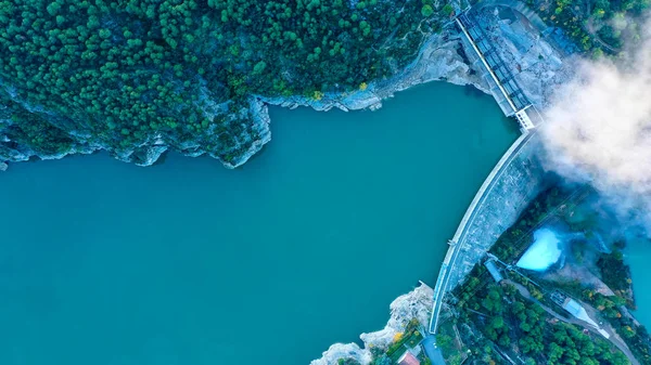 Vista Aérea Del Lago Las Montañas — Foto de stock gratuita