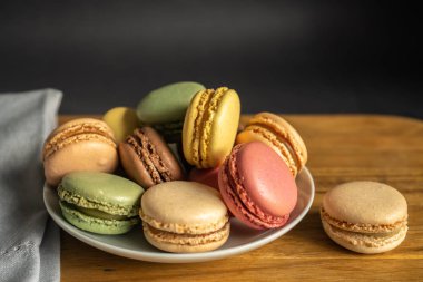 renkli macarons