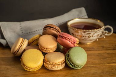 renkli macarons