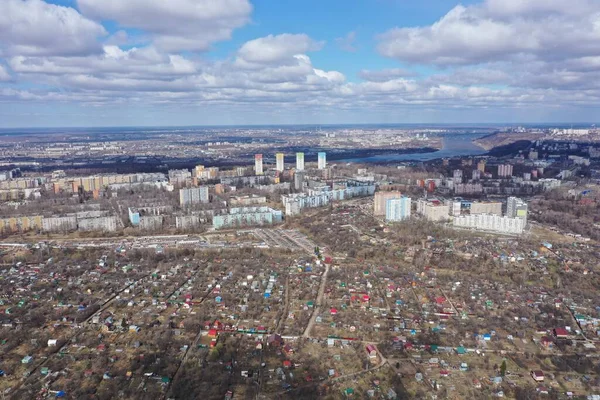 Uitzicht Stad Vanaf Drone Zomer Rusland Huizen Lucht Rivier — Stockfoto
