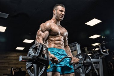 Çalışma eğitim TH dışarı vahşi yakışıklı beyaz vücut geliştirmeci