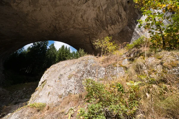 De Wonderful bruggen - natuurlijke rots fenomeen in de Rhodope M — Stockfoto