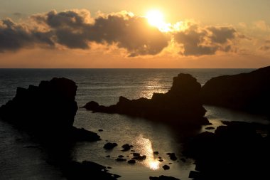 Kayalar, Sinemorets, Bulgaristan ile sahilde dramatik gündoğumu