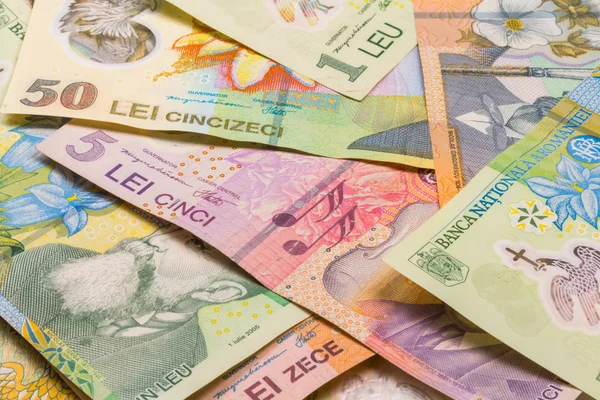 Romen sikke ve banknot, yakın çekim