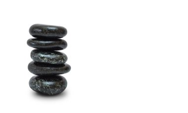 Beyaz arkaplanda izole edilmiş spa taşları
