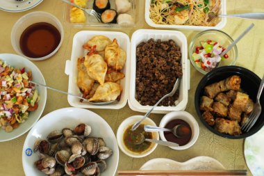 Çin 'de akşam yemeği menüsü, Bangkok.