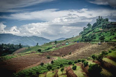 Güzel doğal olarak Pzt Cham (Mon Jam) dağ,