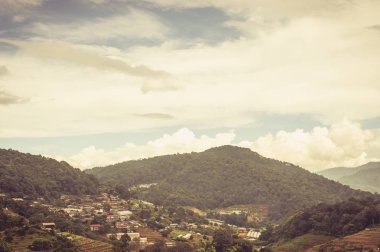 Güzel doğal olarak Pzt Cham (Mon Jam) dağ