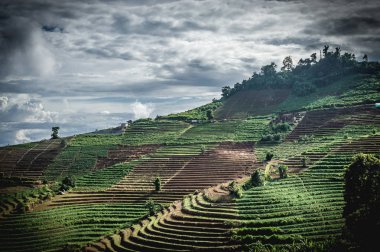 Mon alanında lahana Cham (Mon Jam) dağ, ünlü seyahat Tayland