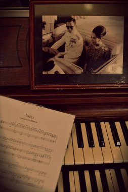 Onun Kral ve Kraliçe Tayland resmi