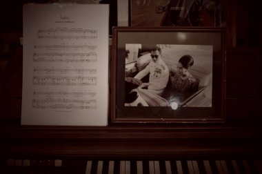 Onun Kral ve Kraliçe Tayland resmi