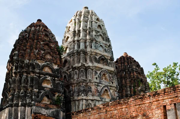 Pagoda en Wat Si Sawai, Parque Histórico de Sukhothai, Sukhothai Tha — Foto de Stock