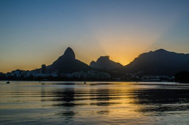 Por do sol na lagoa Rodrigo de Freitas