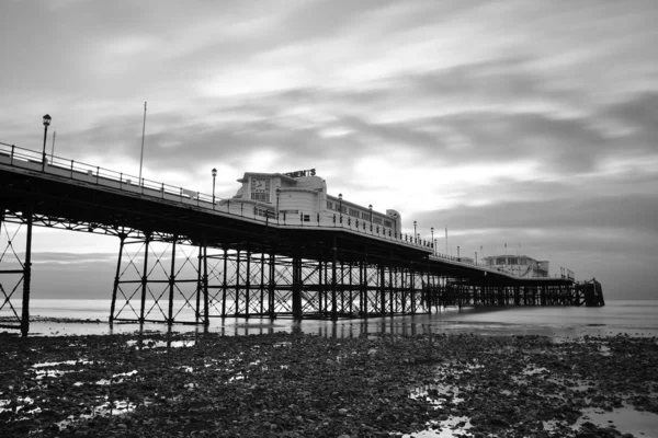 Muelle digno — Foto de Stock