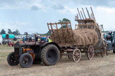 2019 Haselbury Plucknett 'te dün çiftçilik yaptım.