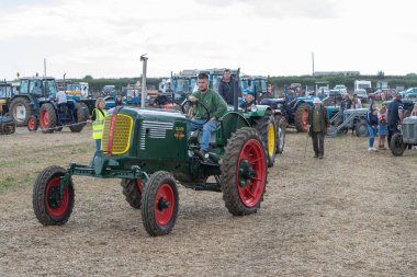 2019 Haselbury Plucknett 'te dün çiftçilik yaptım.