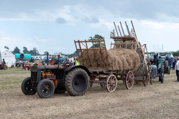 2019 Haselbury Plucknett 'te dün çiftçilik yaptım.