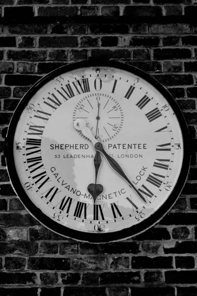 Greenwich 'teki Shepherd kapısı saati — Stok fotoğraf