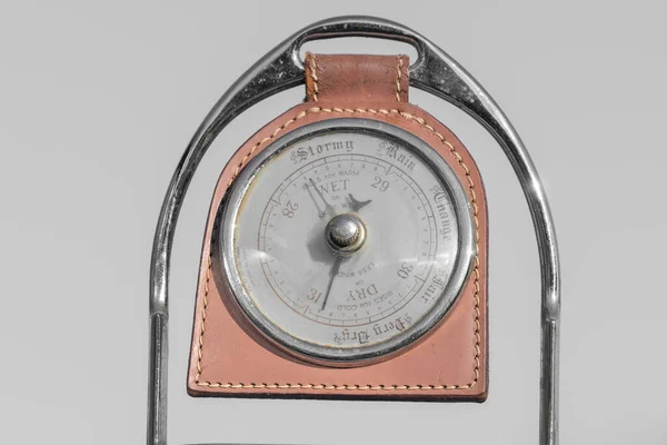 Close Antique Barometer Made Out Old Horses Stirrup Indicating High — 스톡 사진