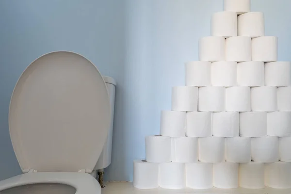 Huge Pile Toilet Paper Stacked Next Toilet — Stock Photo, Image